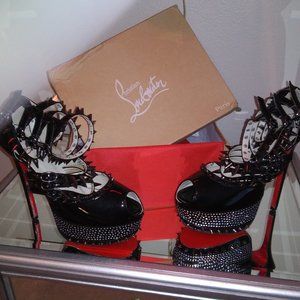 NWT Christian Louboutin Platform Heels